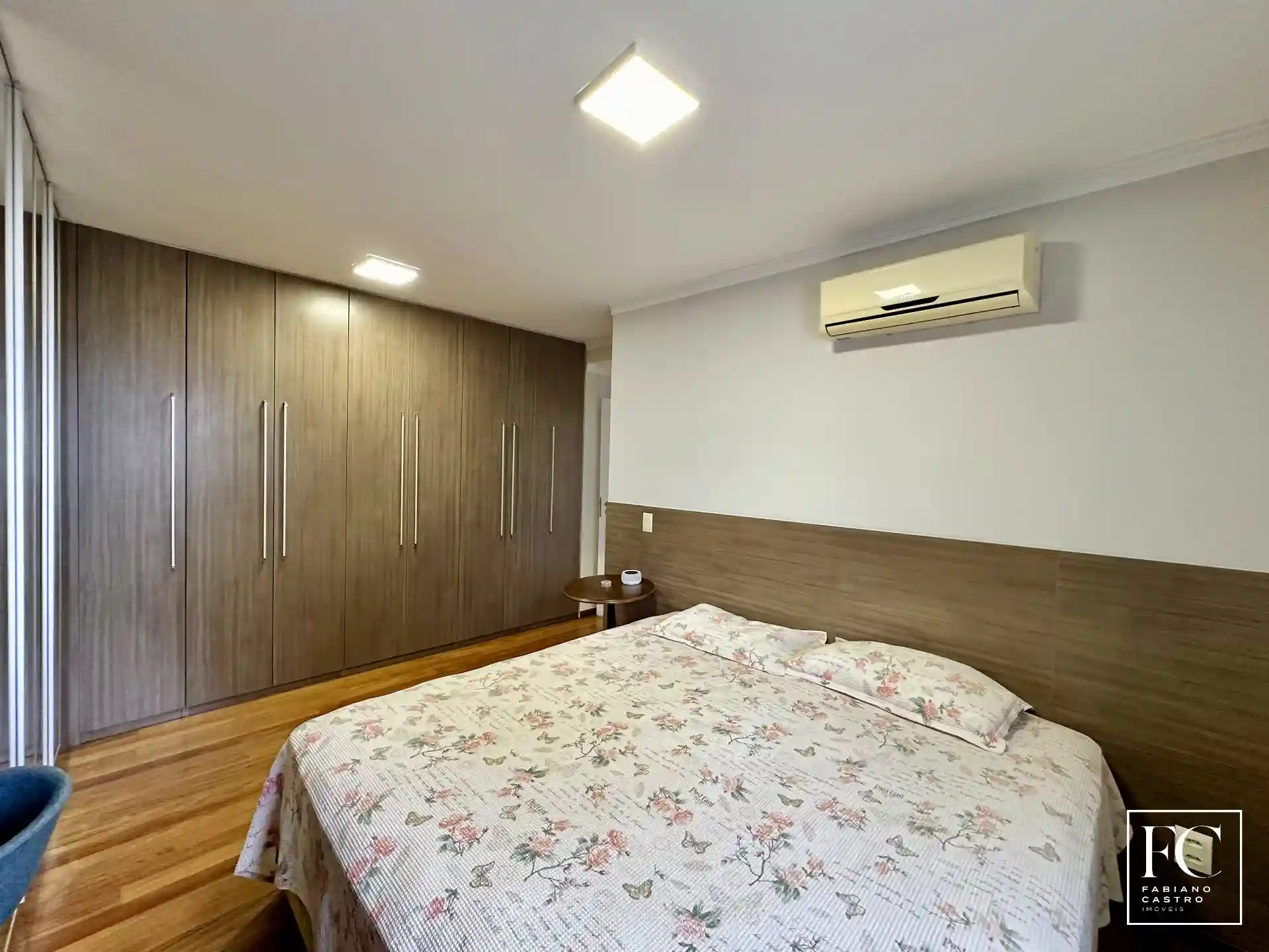 Apartamento com 3 quartos à venda, 136m² — foto 23 de 27