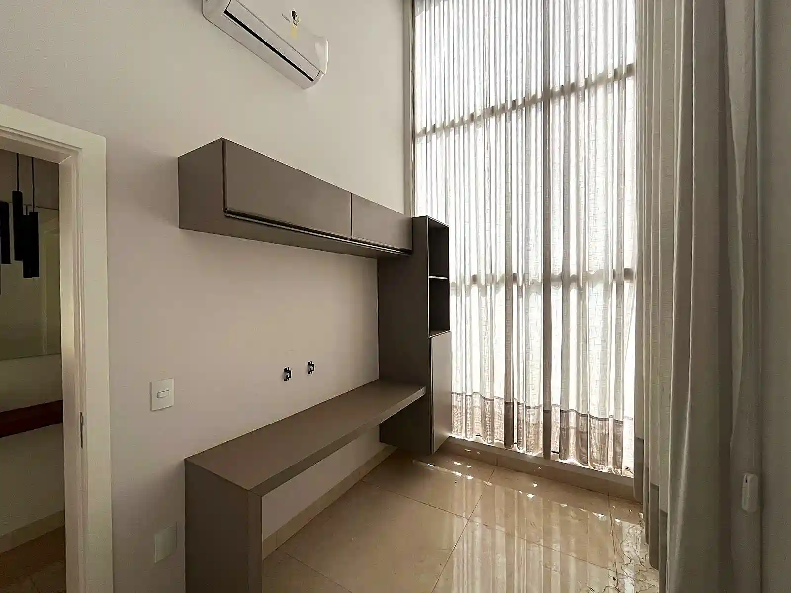 Casa de Condomínio com 3 quartos à venda, 220m² — foto 16 de 19