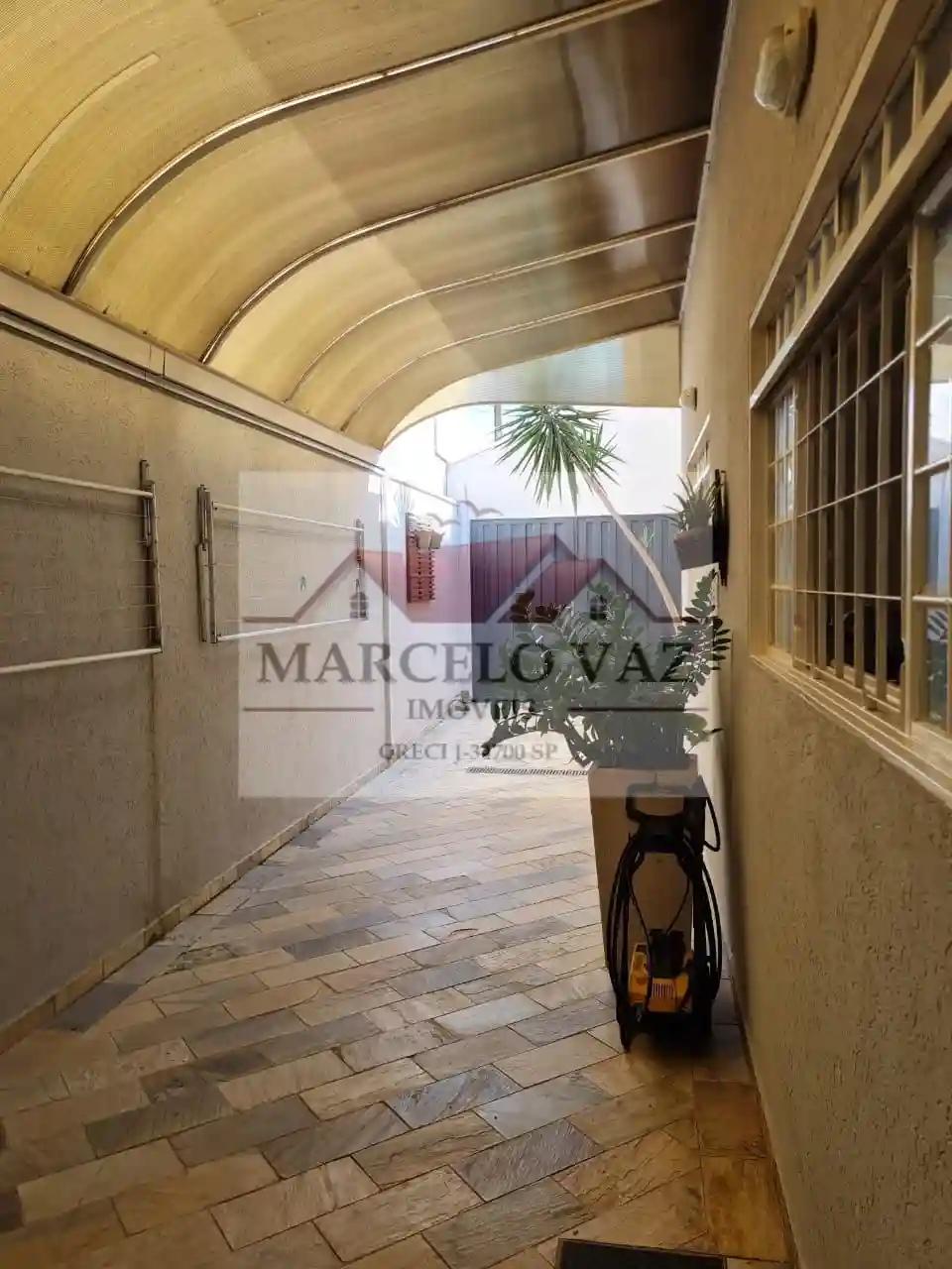 Casa com 3 quartos à venda, 312m² — foto 12 de 12
