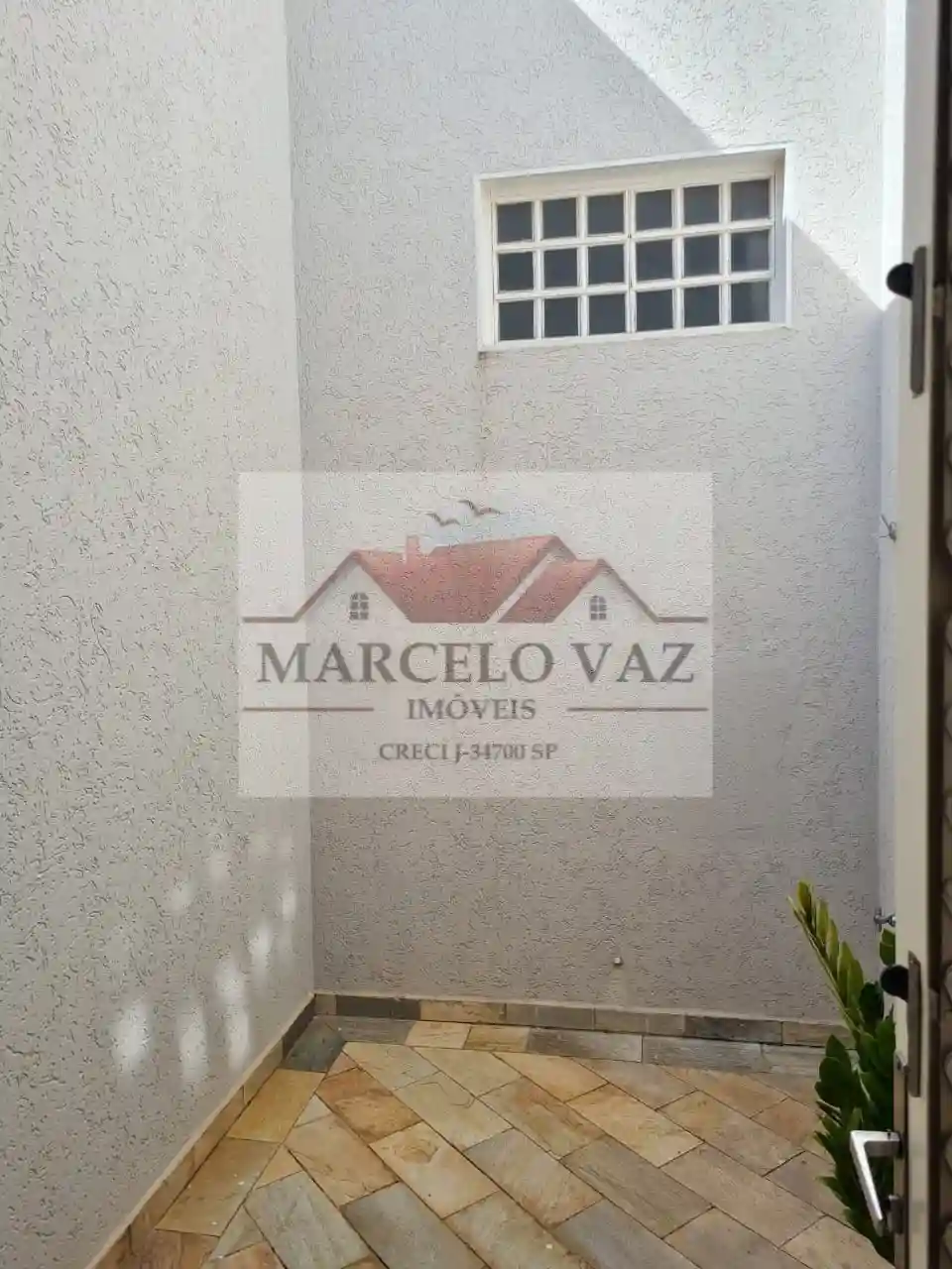 Casa com 3 quartos à venda, 312m² — foto 9 de 12