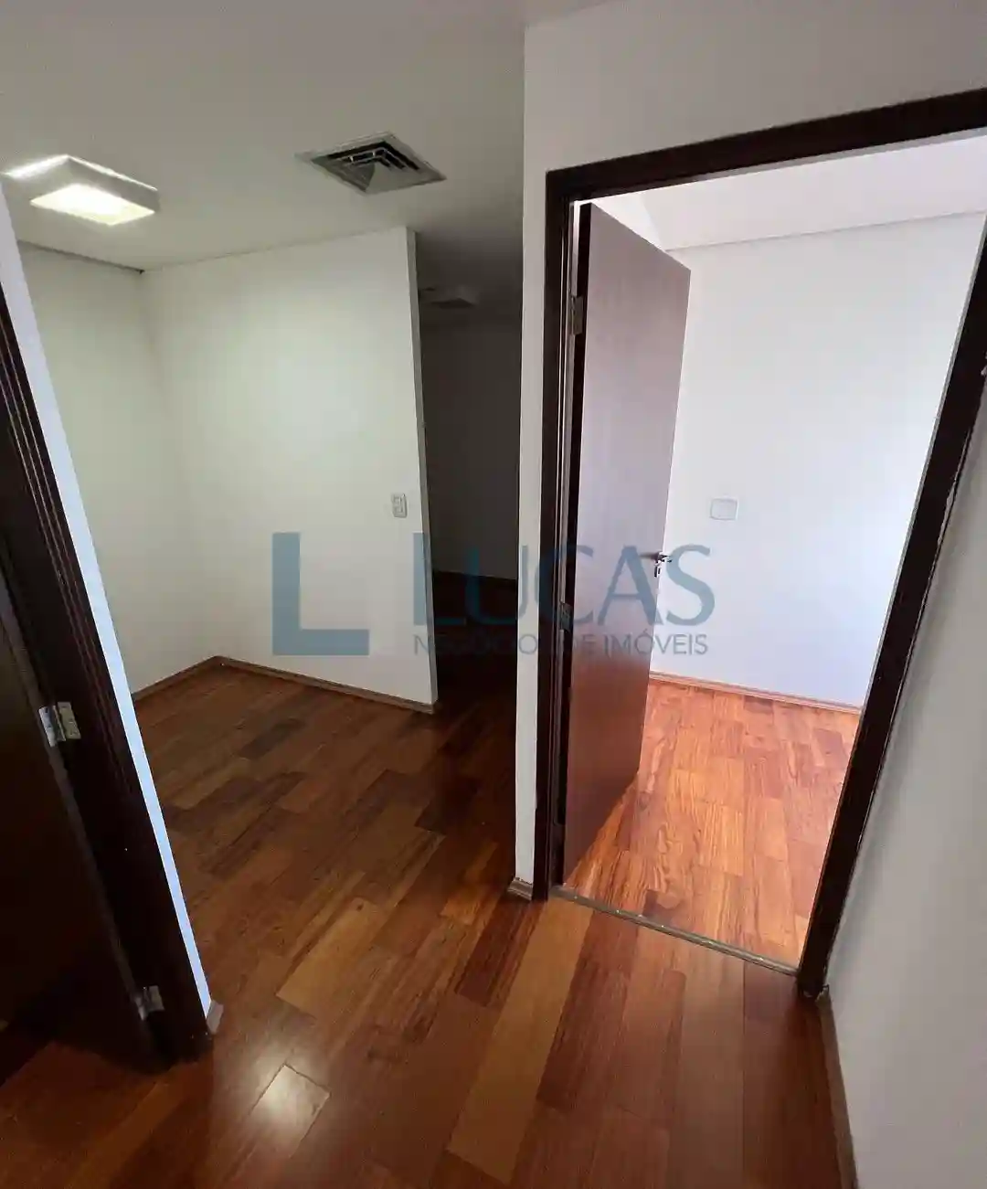 Conjunto Comercial / Sala  para aluguel, 49m² — foto 6 de 9