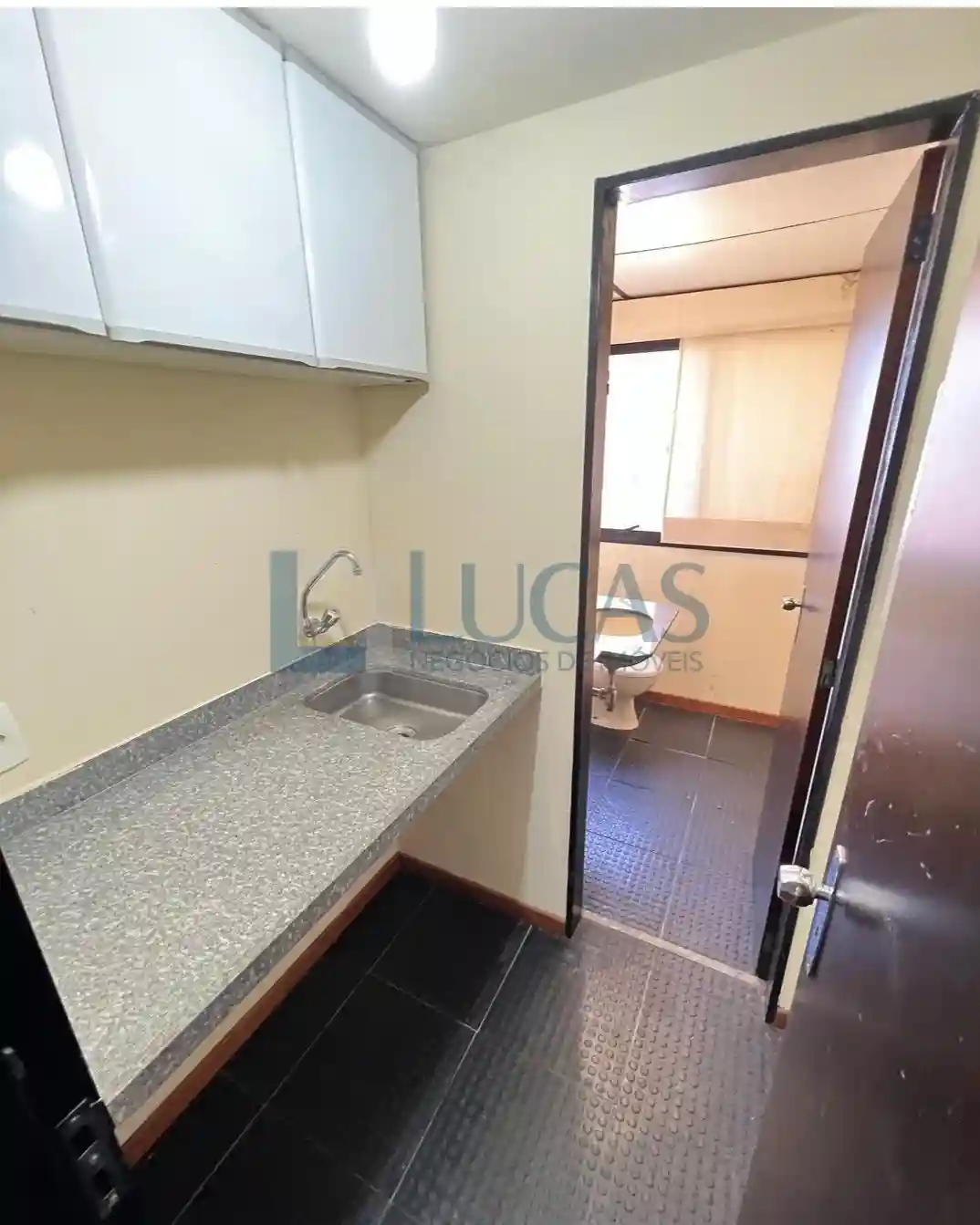 Conjunto Comercial / Sala  para aluguel, 49m² — foto 2 de 9