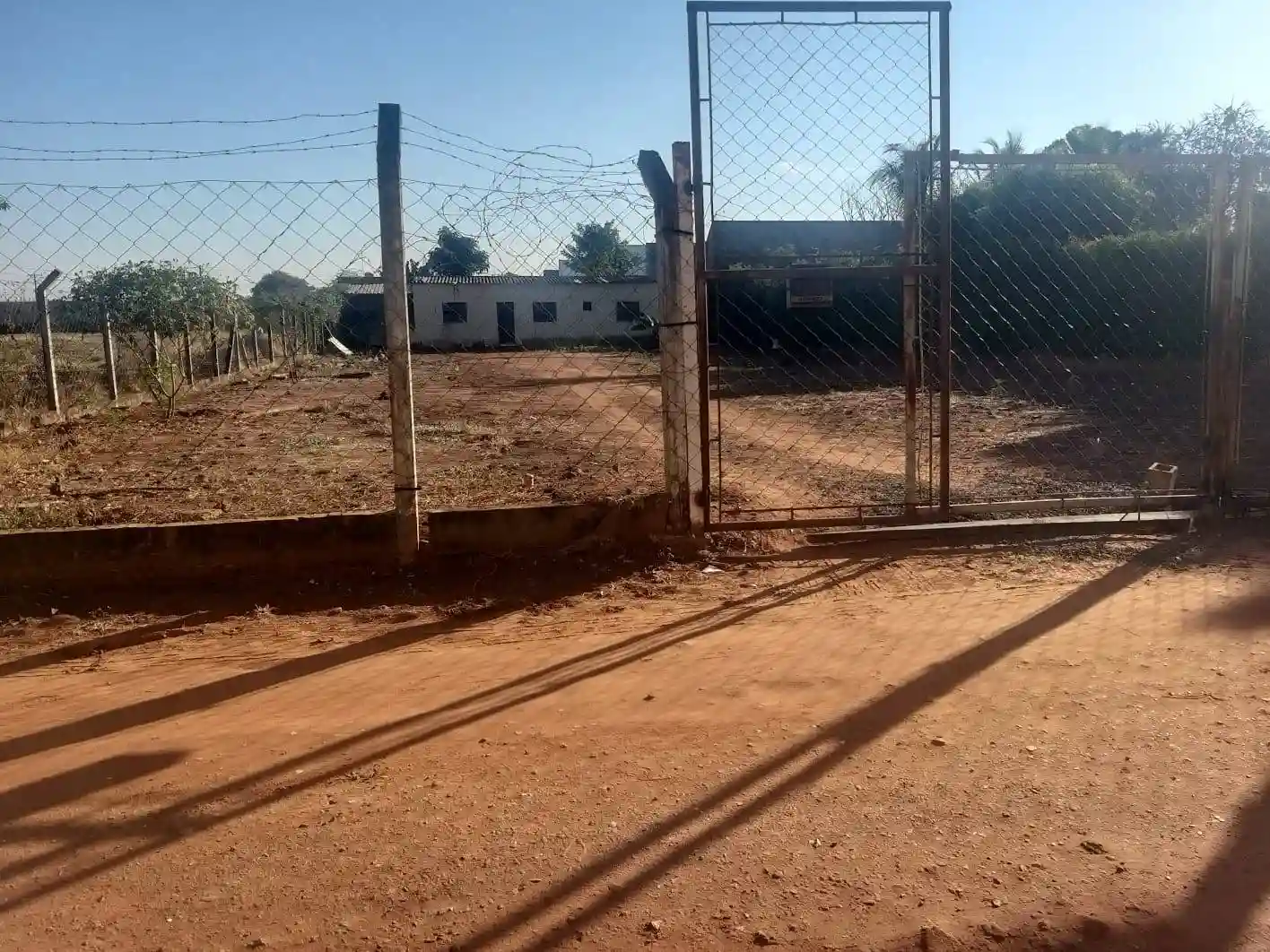 Fazenda / Sítio / Chácara com 2 quartos à venda, 1000m² — foto 8 de 8