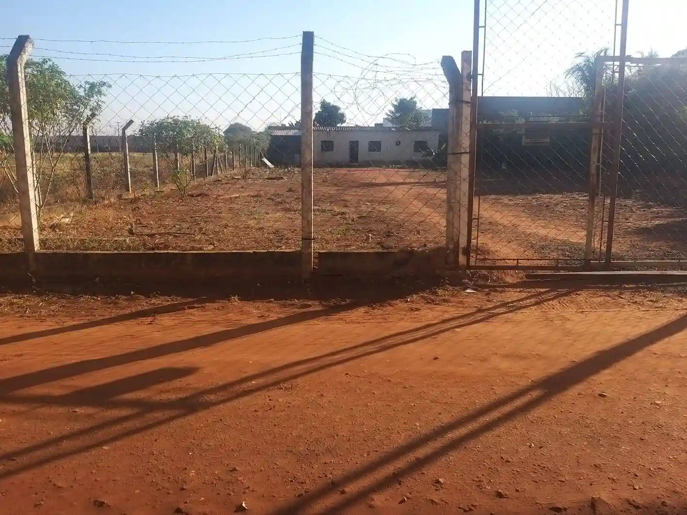 Fazenda / Sítio / Chácara com 2 quartos à venda, 1000m² — foto 1 de 8