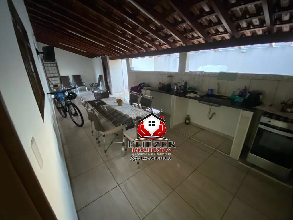 Casa com 2 quartos à venda, 150m² — foto 4 de 17