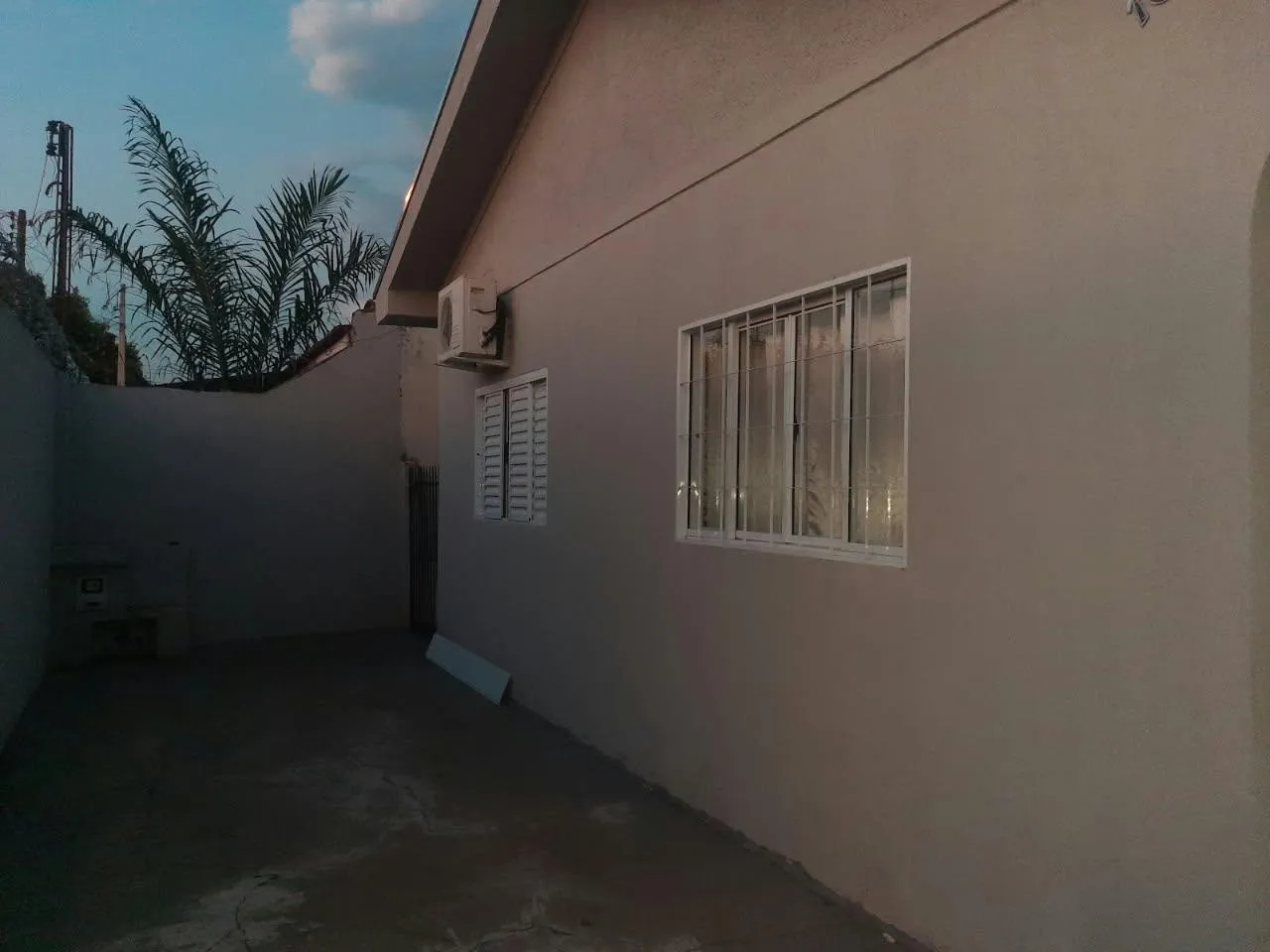 Casa com 2 quartos à venda, 100m² — foto 2 de 9