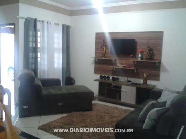 Casa à venda — foto 3 de 3