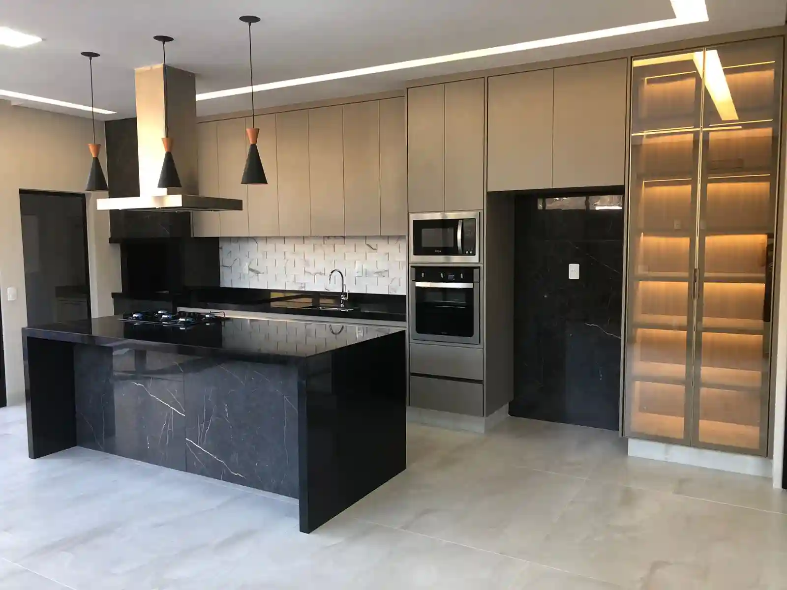 Casa de Condomínio com 4 quartos à venda, 433m² — foto 11 de 11