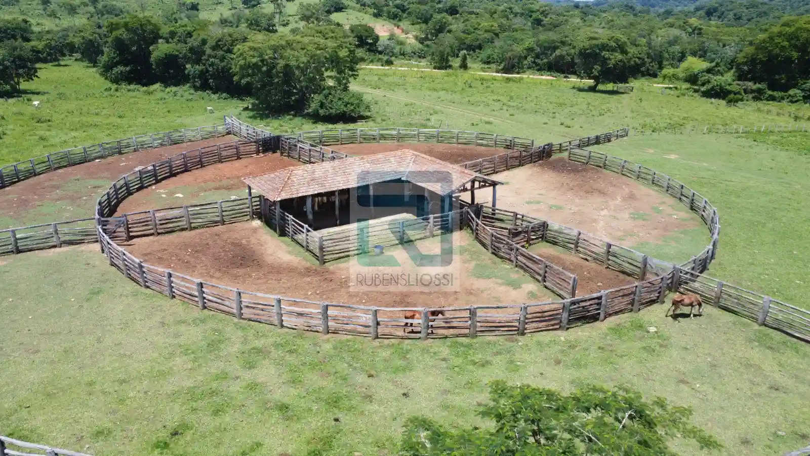 Fazenda / Sítio / Chácara  à venda, 12900000m² — foto 10 de 23