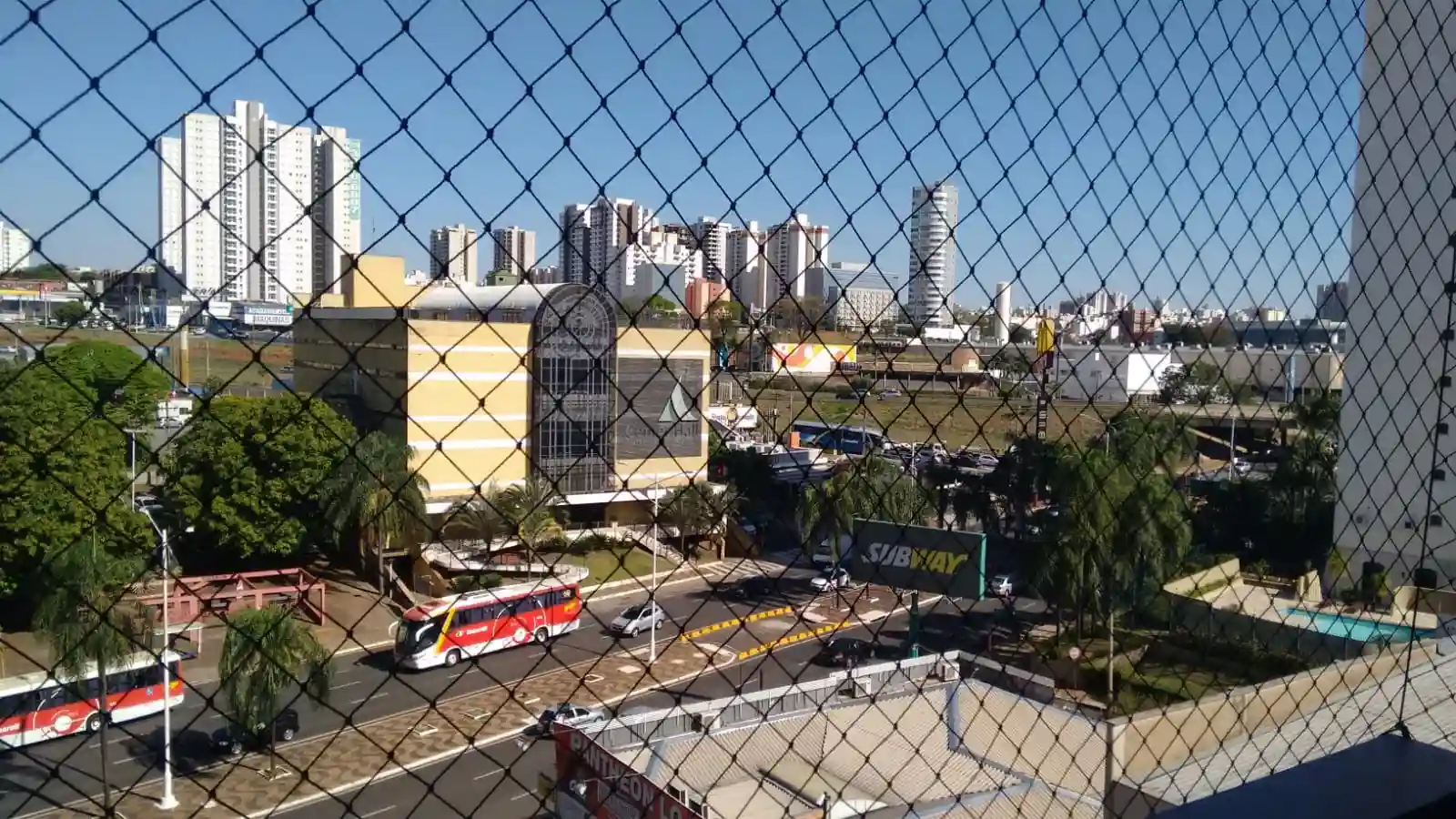 Apartamento com 3 quartos à venda, 90m² — foto 12 de 17