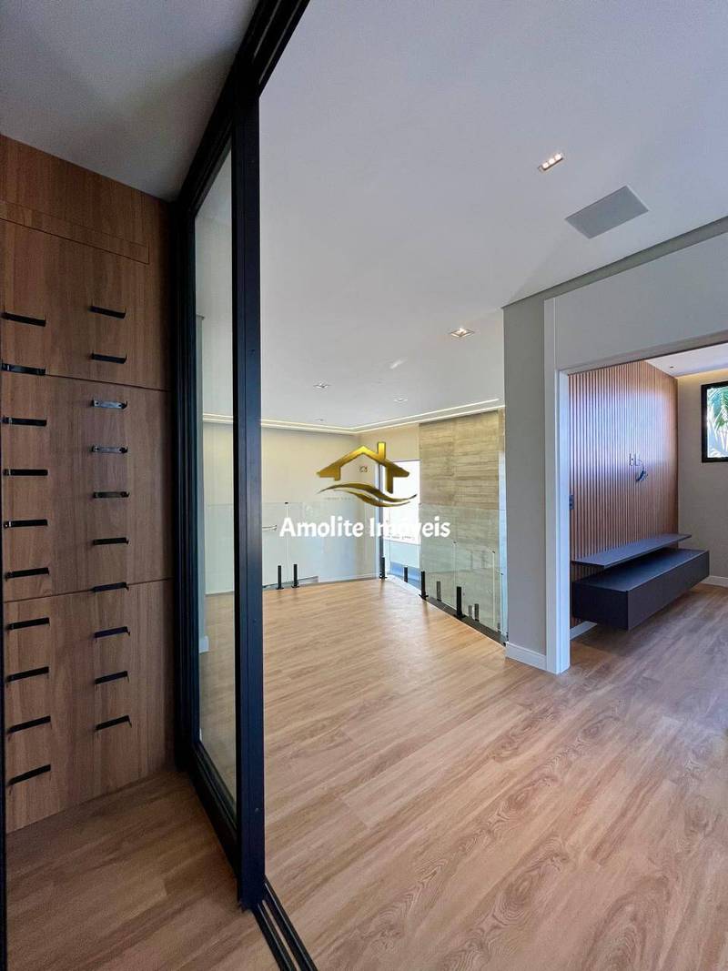 Casa de Condomínio com 4 quartos à venda, 380m² — foto 16 de 48