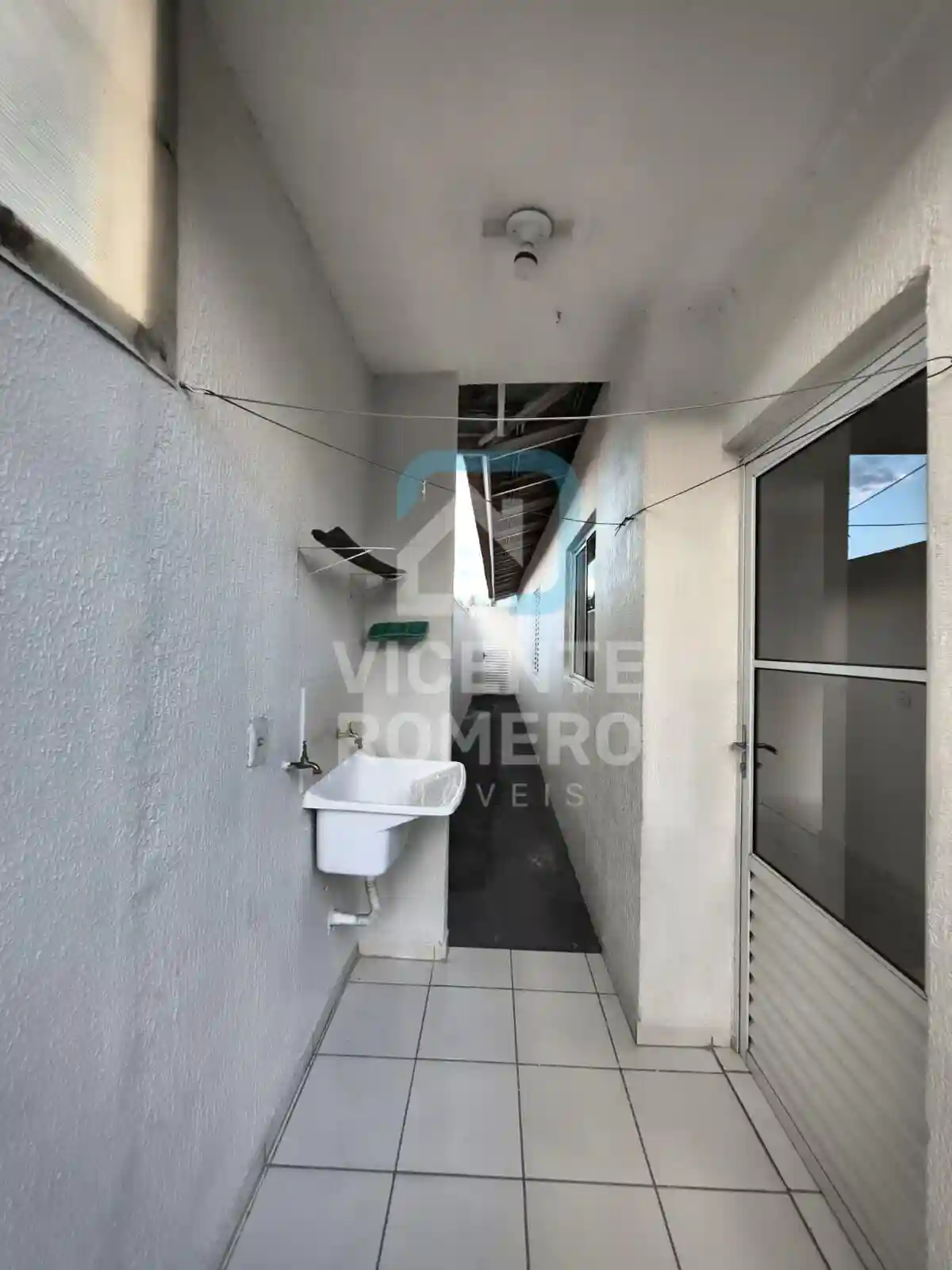 Casa de Condomínio com 2 quartos para aluguel, 90m² — foto 9 de 11
