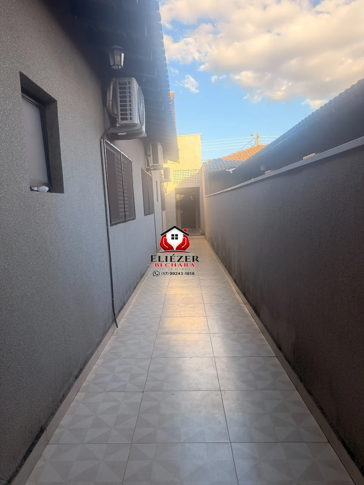 Casa com 4 quartos à venda, 320m² — foto 15 de 19
