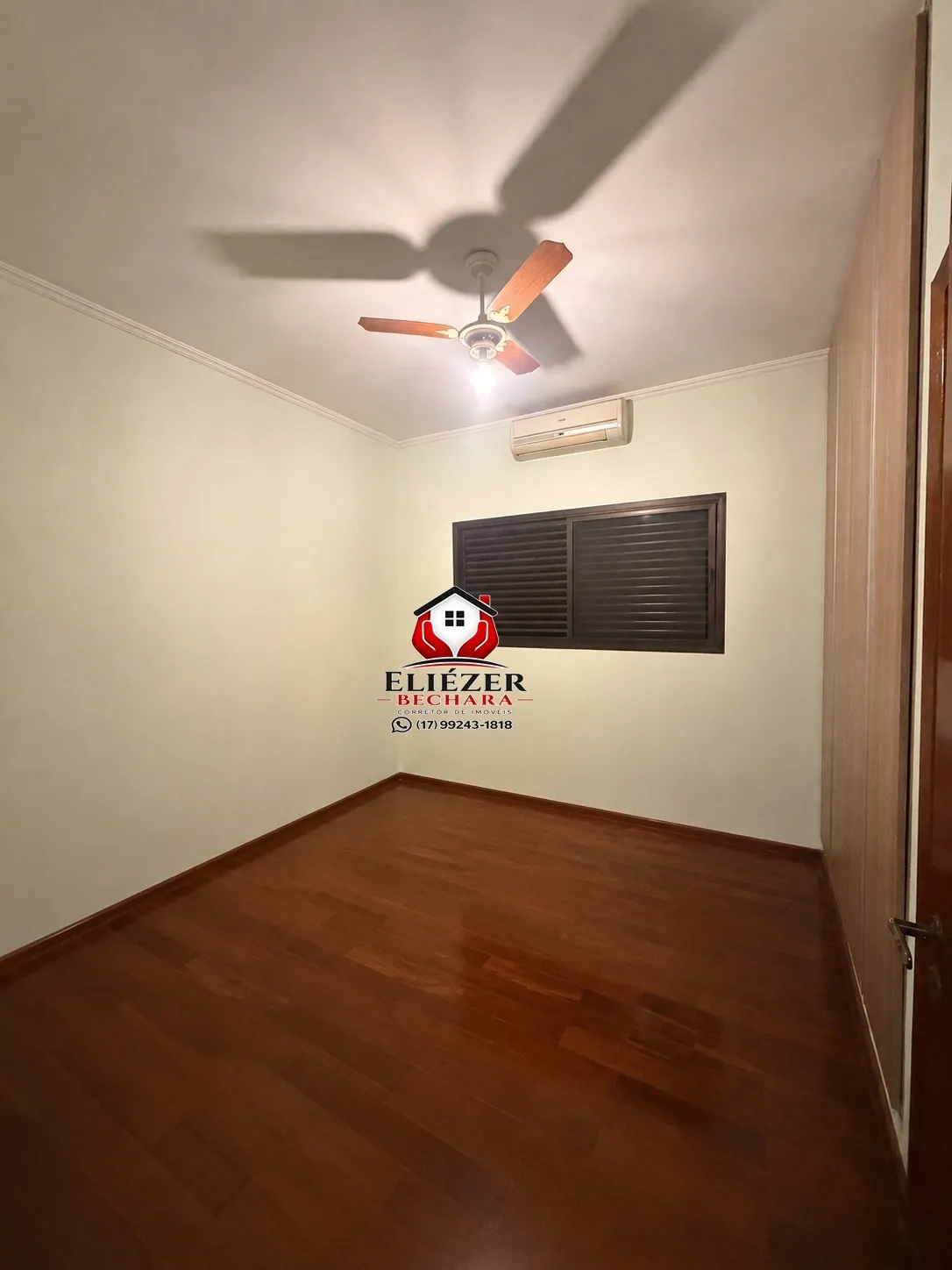 Casa com 4 quartos à venda, 320m² — foto 16 de 19