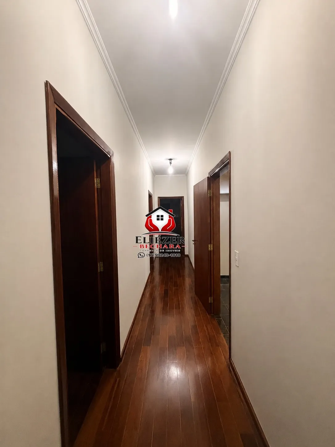 Casa com 4 quartos à venda, 320m² — foto 8 de 19