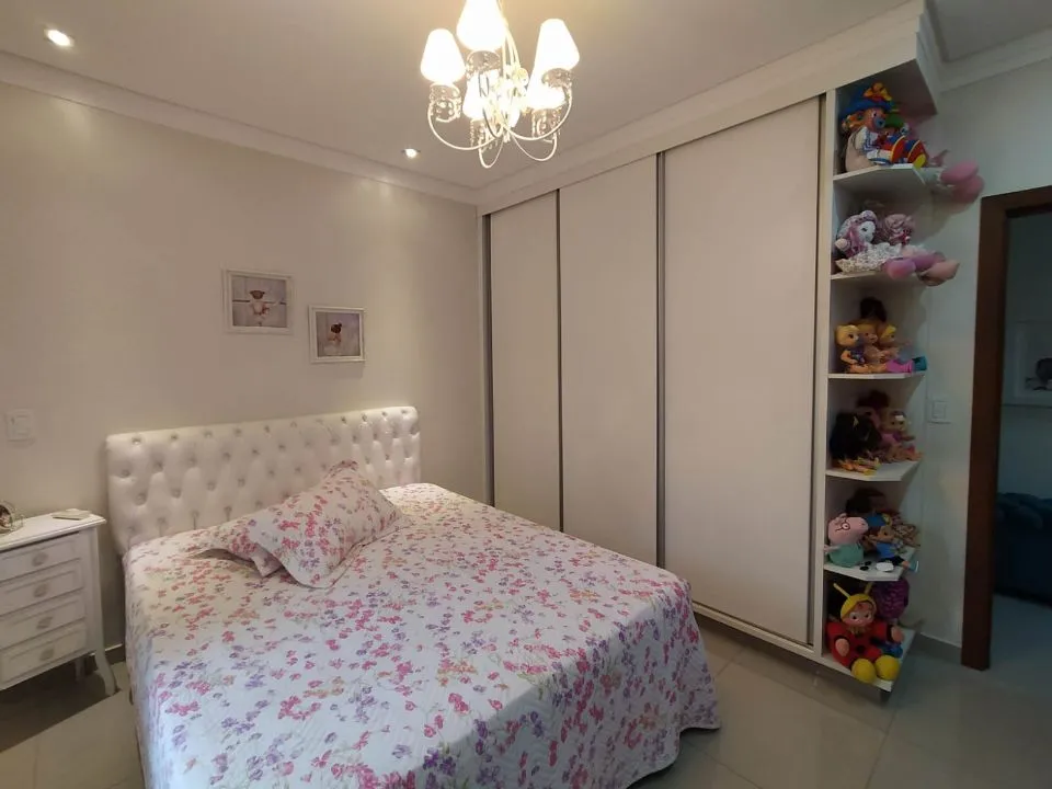 Casa com 4 quartos à venda, 600m² — foto 4 de 53