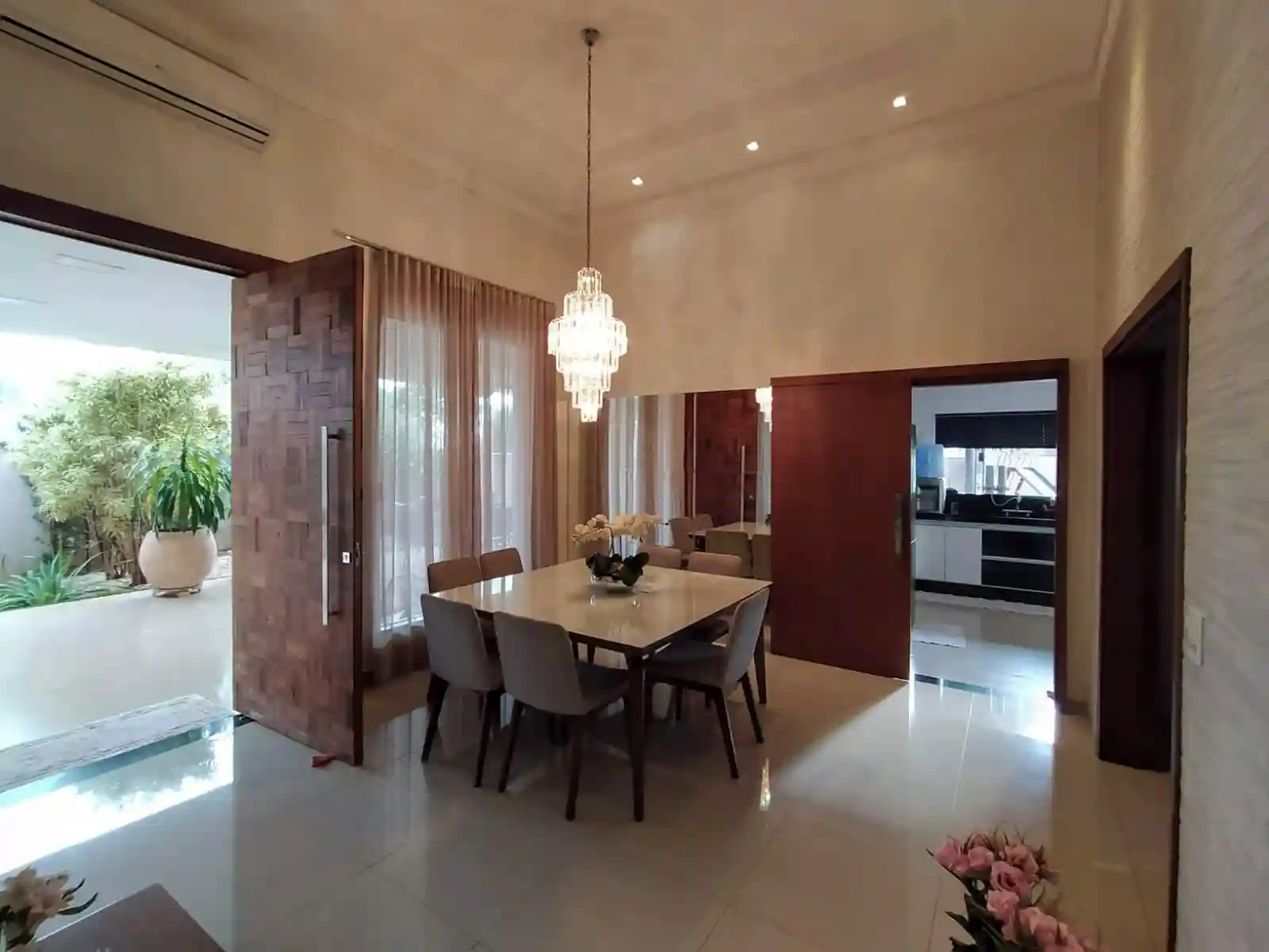 Casa com 4 quartos à venda, 600m² — foto 50 de 53