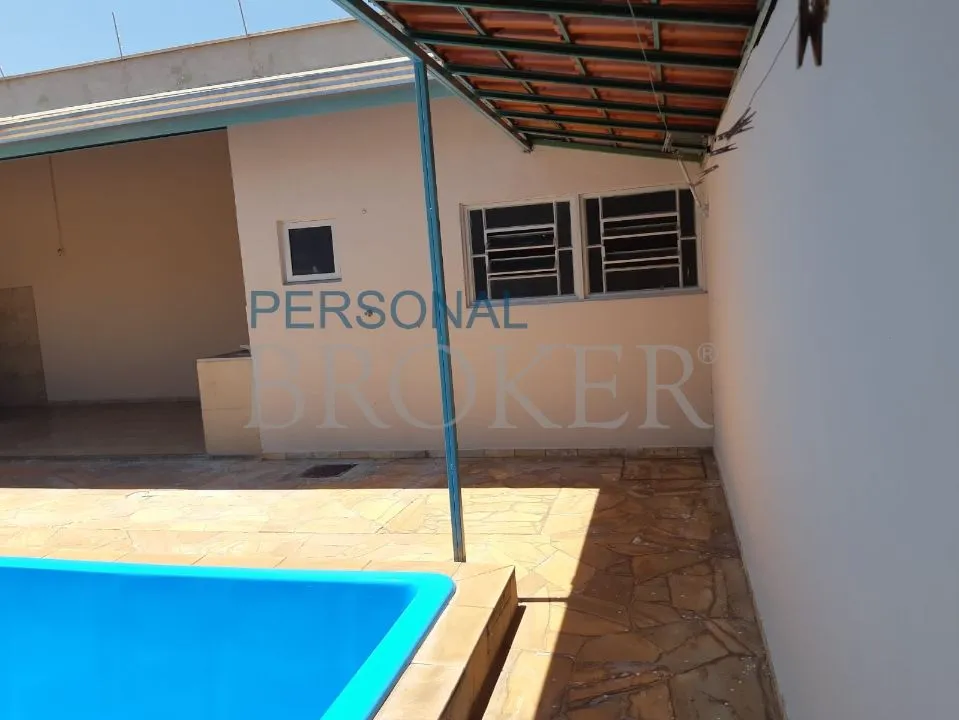 Casa à venda — foto 2 de 3