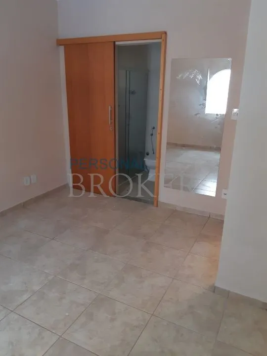 Casa à venda — foto 3 de 3