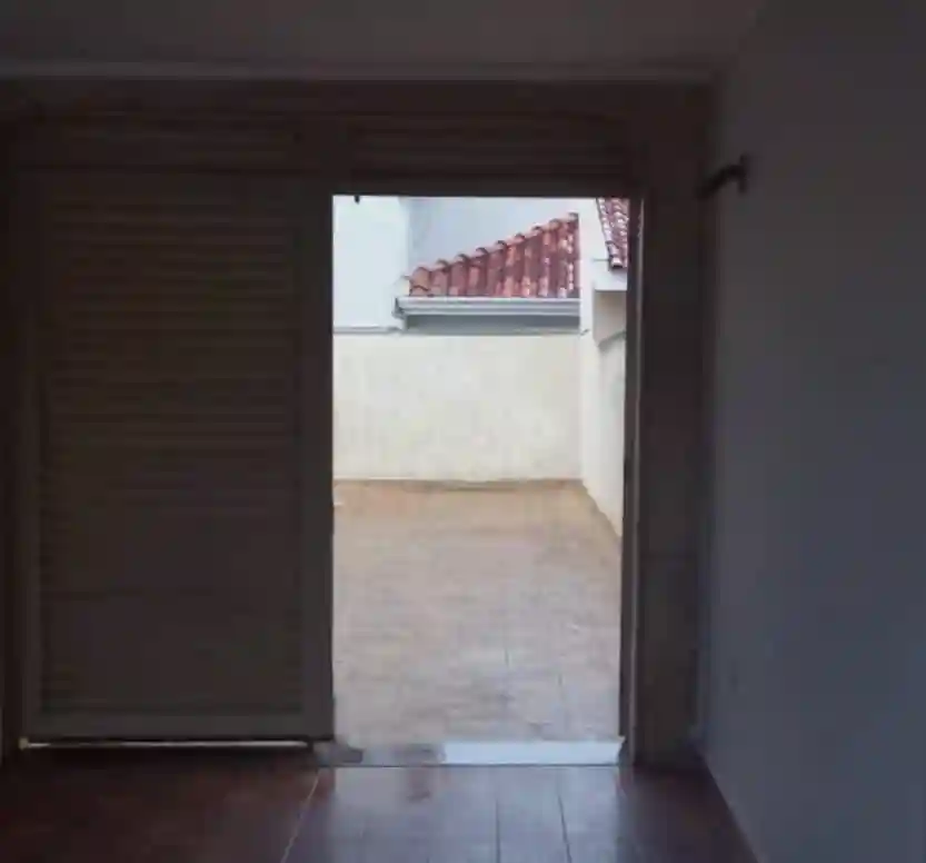 Casa com 3 quartos à venda, 260m² — foto 5 de 9