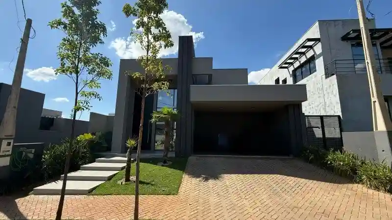 Casa de Condomínio com 3 quartos à venda, 200m² — foto 1 de 21