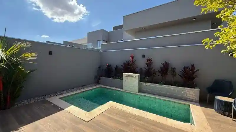 Casa de Condomínio com 3 quartos à venda, 200m² — foto 2 de 21