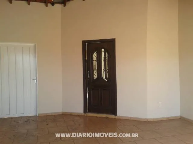 Casa à venda — foto 1 de 2