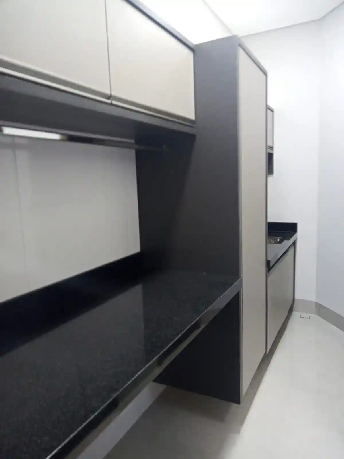 Casa de Condomínio com 3 quartos à venda, 498m² — foto 2 de 25