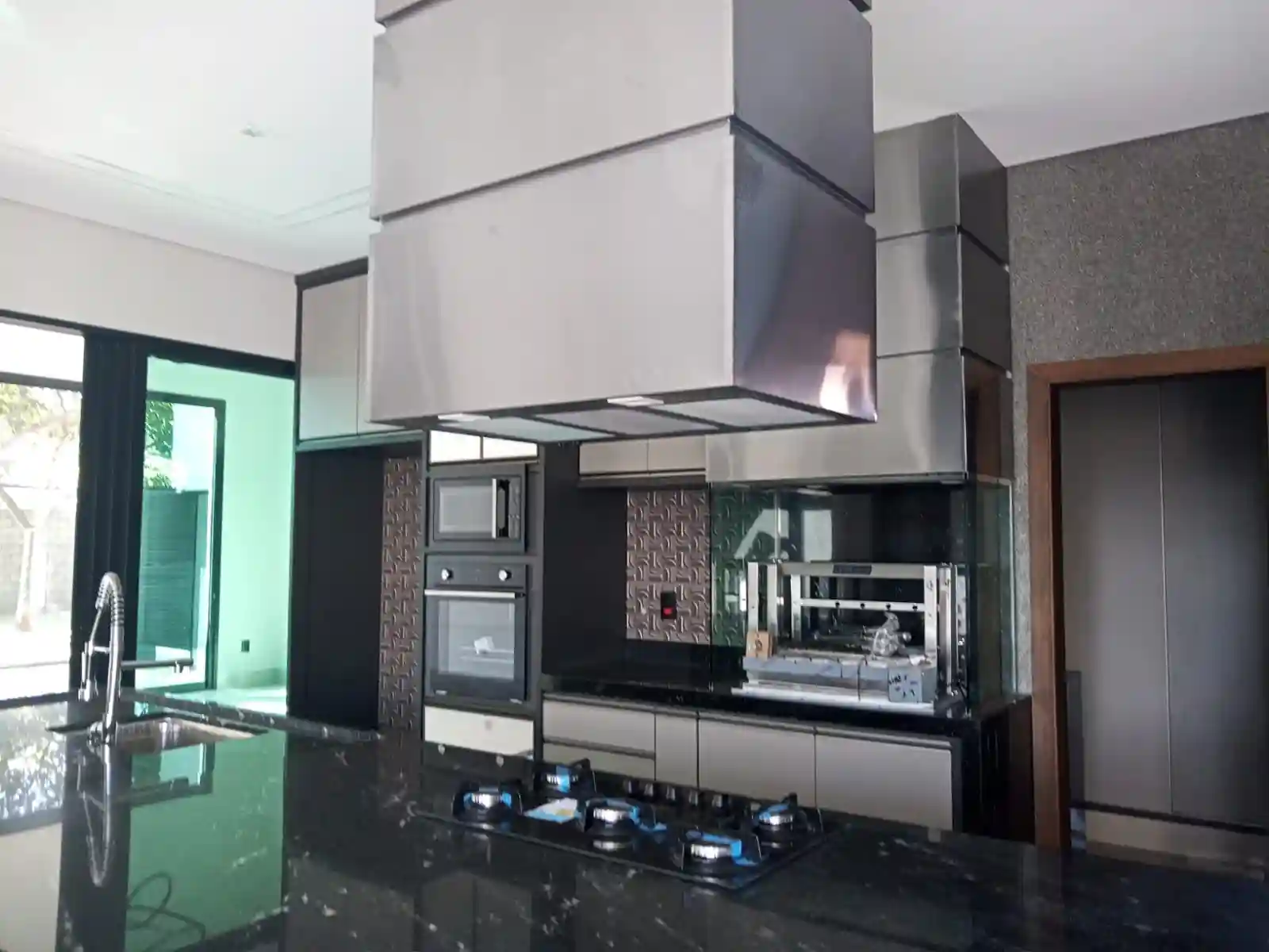 Casa de Condomínio com 3 quartos à venda, 498m² — foto 23 de 25