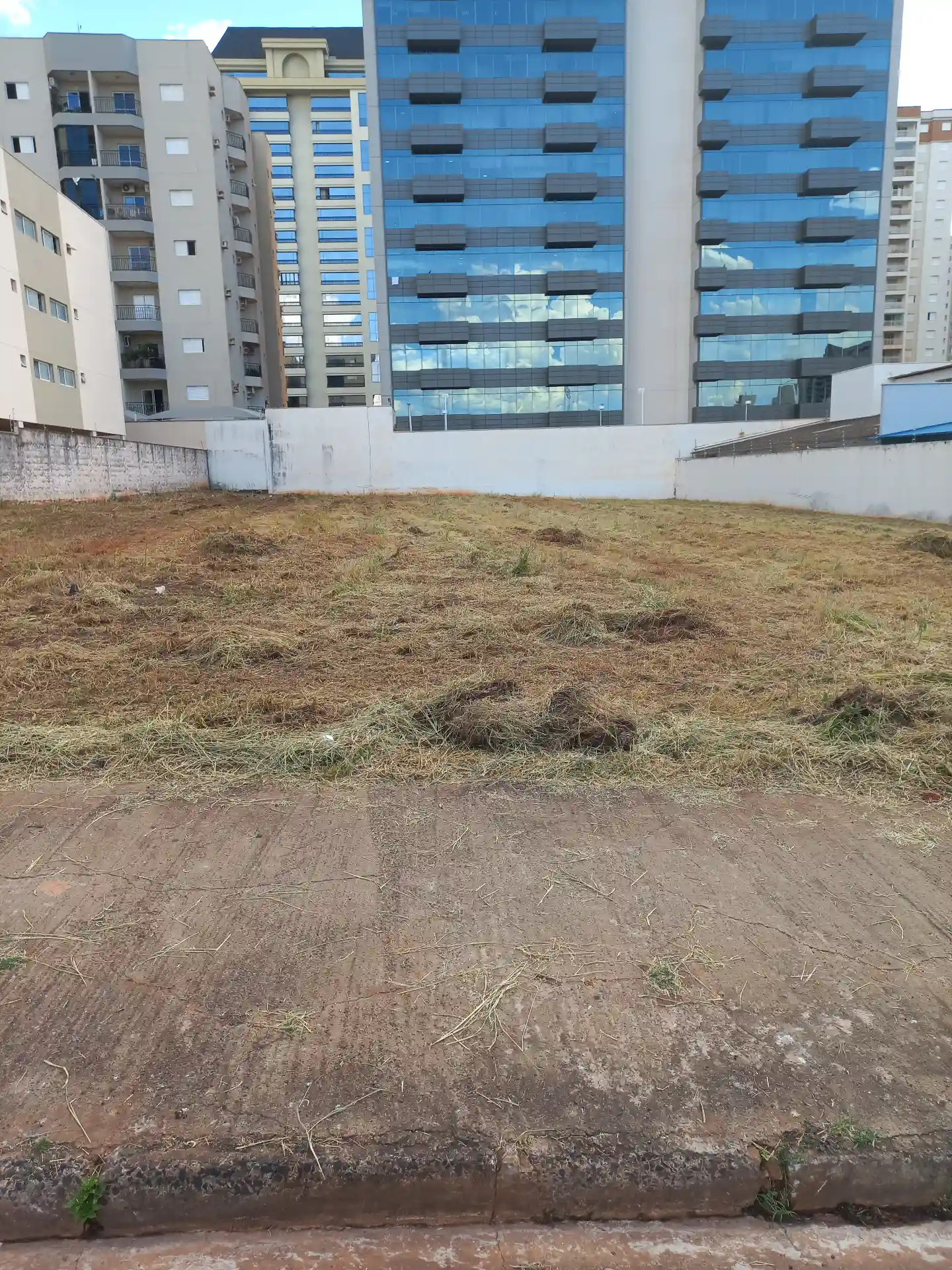 Terreno / Lote / Condomínio  à venda, 1456m² — foto 4 de 4