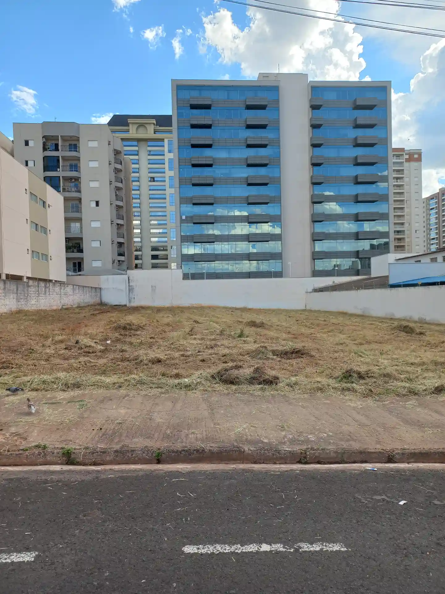 Terreno / Lote / Condomínio  à venda, 1456m² — foto 3 de 4