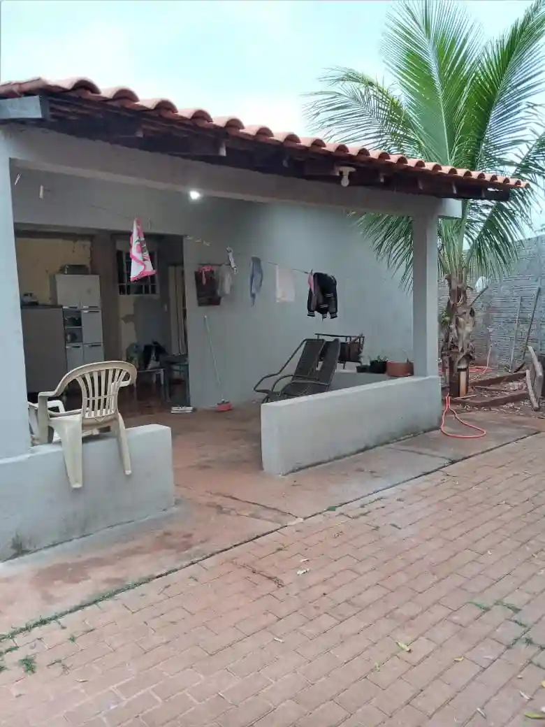 Casa à venda — foto 3 de 8