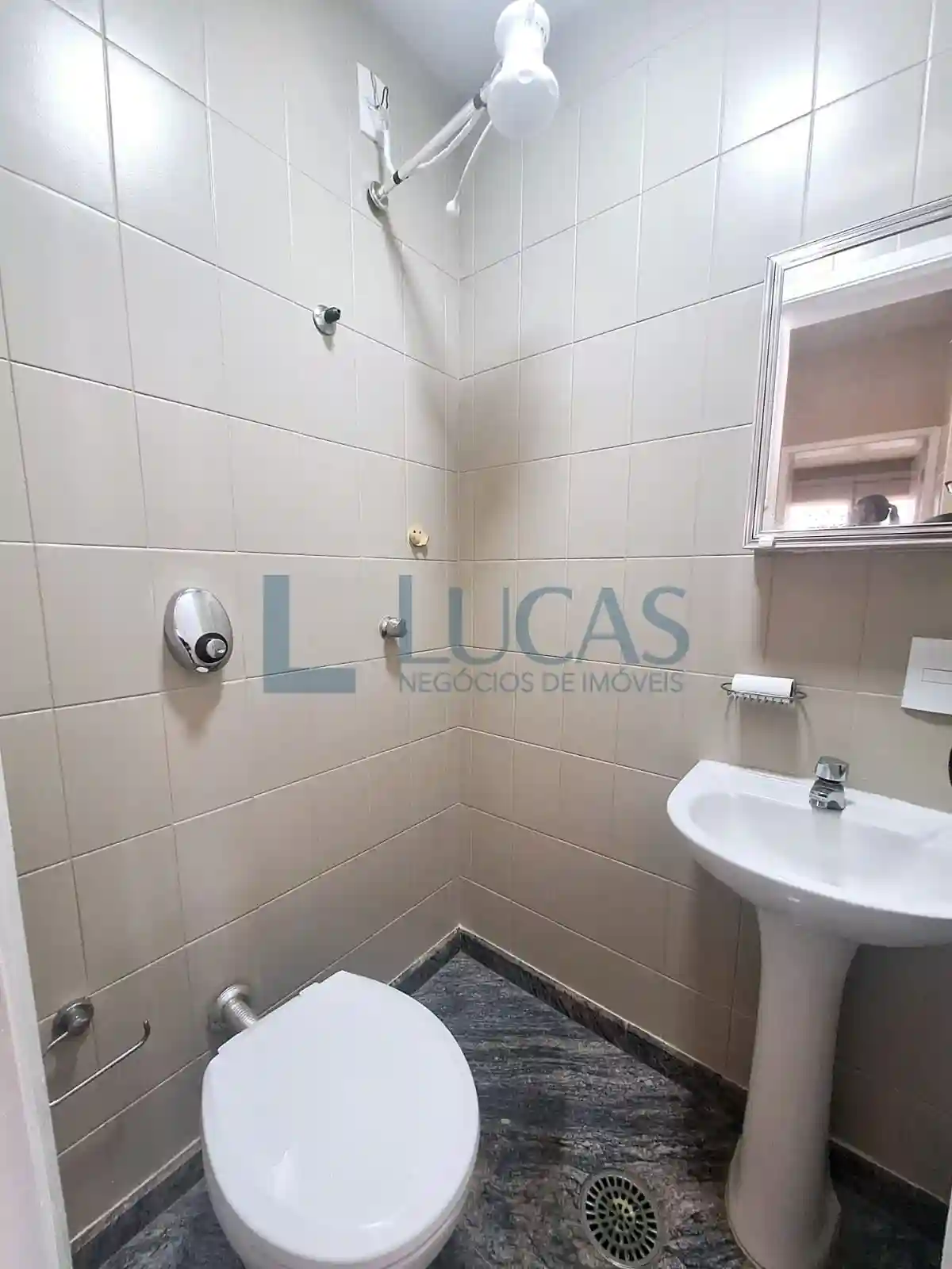 Apartamento com 4 quartos para aluguel, 300m² — foto 14 de 26