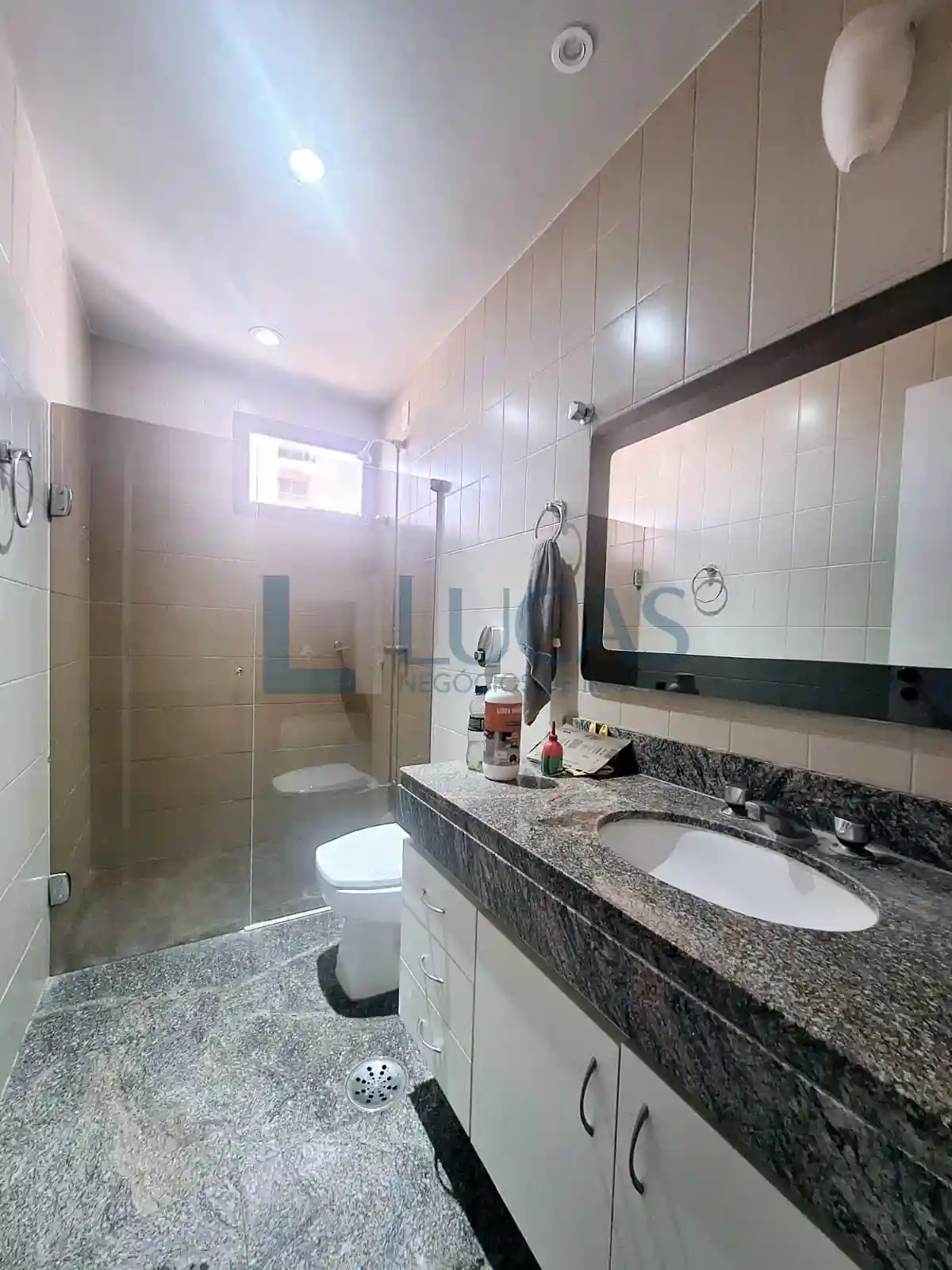 Apartamento com 4 quartos para aluguel, 300m² — foto 15 de 26