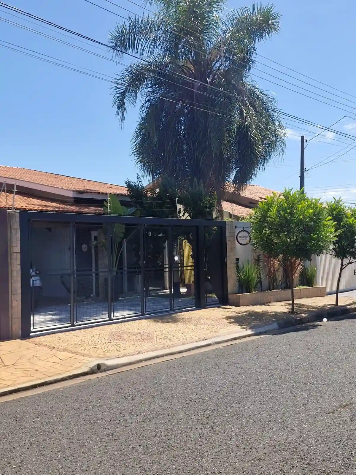 Casa com 3 quartos à venda, 300m² — foto 2 de 19