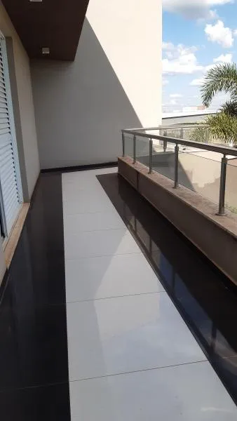 Casa de Condomínio à venda — foto 2 de 8