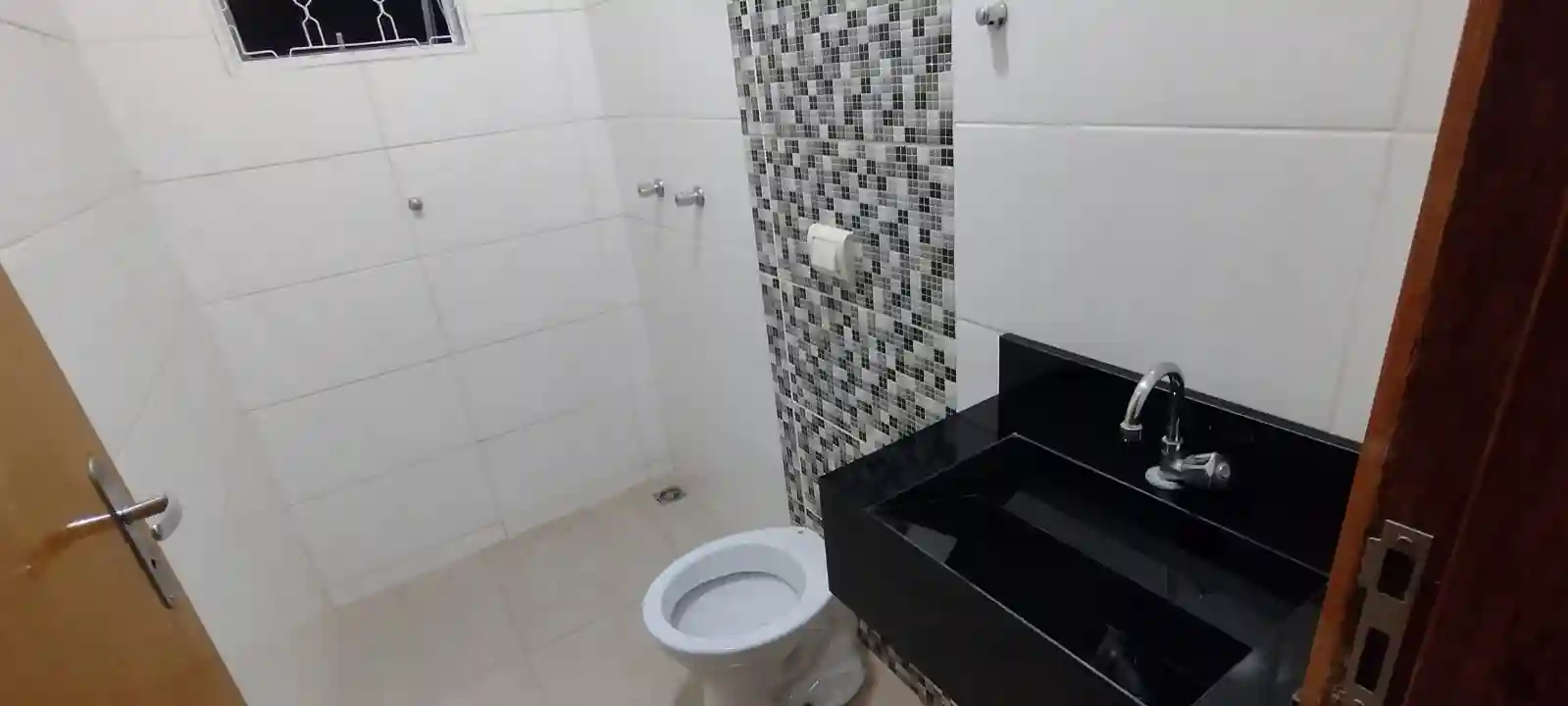 Casa com 3 quartos à venda, 200m² — foto 8 de 8
