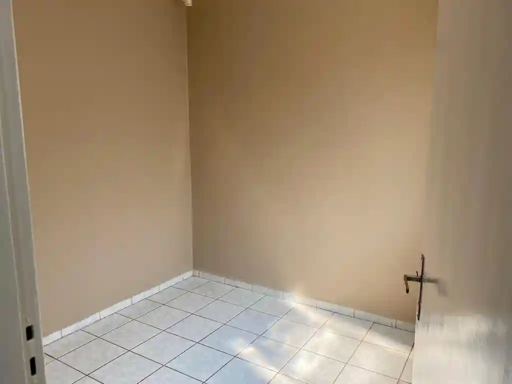 Casa com 3 quartos para aluguel, 120m² — foto 10 de 11