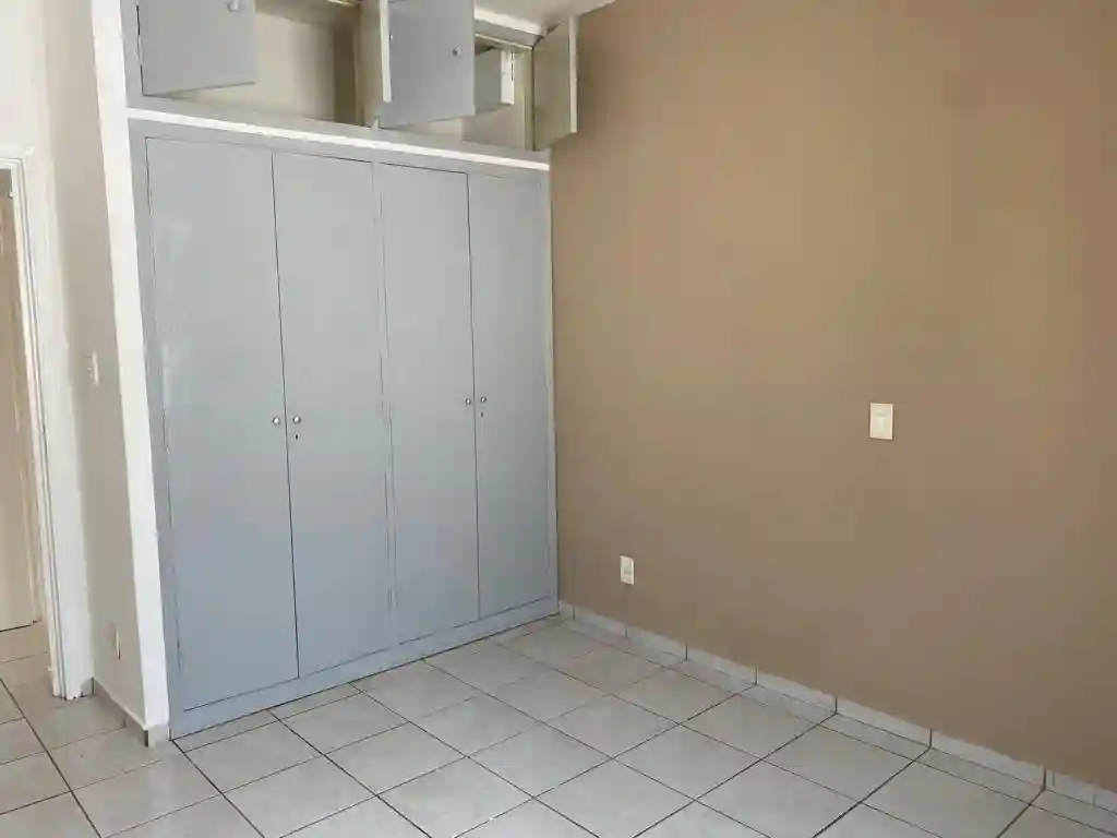 Casa com 3 quartos para aluguel, 120m² — foto 3 de 11