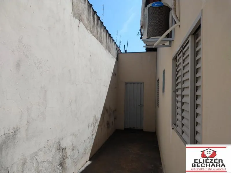 Casa à venda — foto 2 de 3