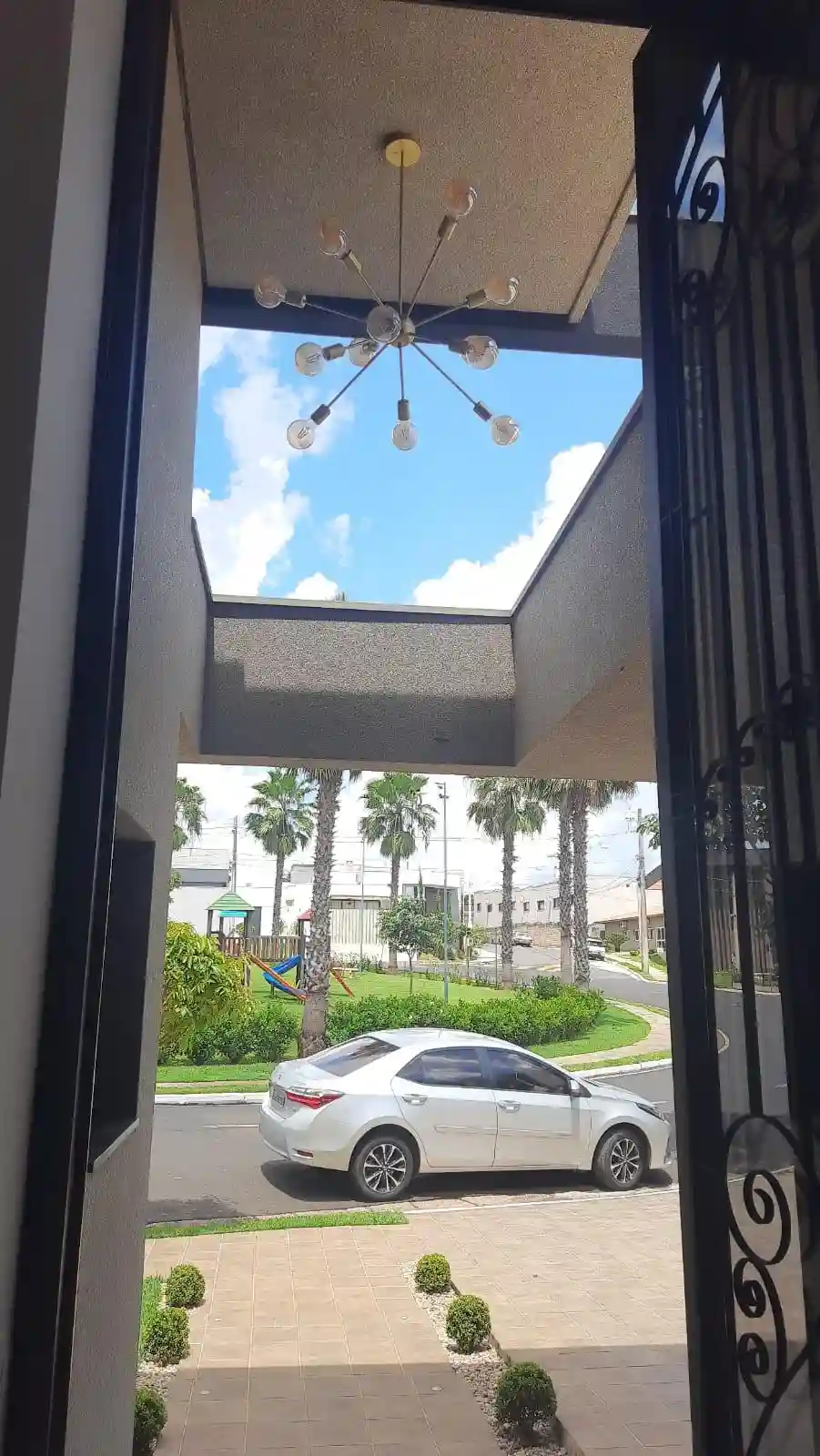 Casa de Condomínio com 3 quartos à venda, 180m² — foto 4 de 28