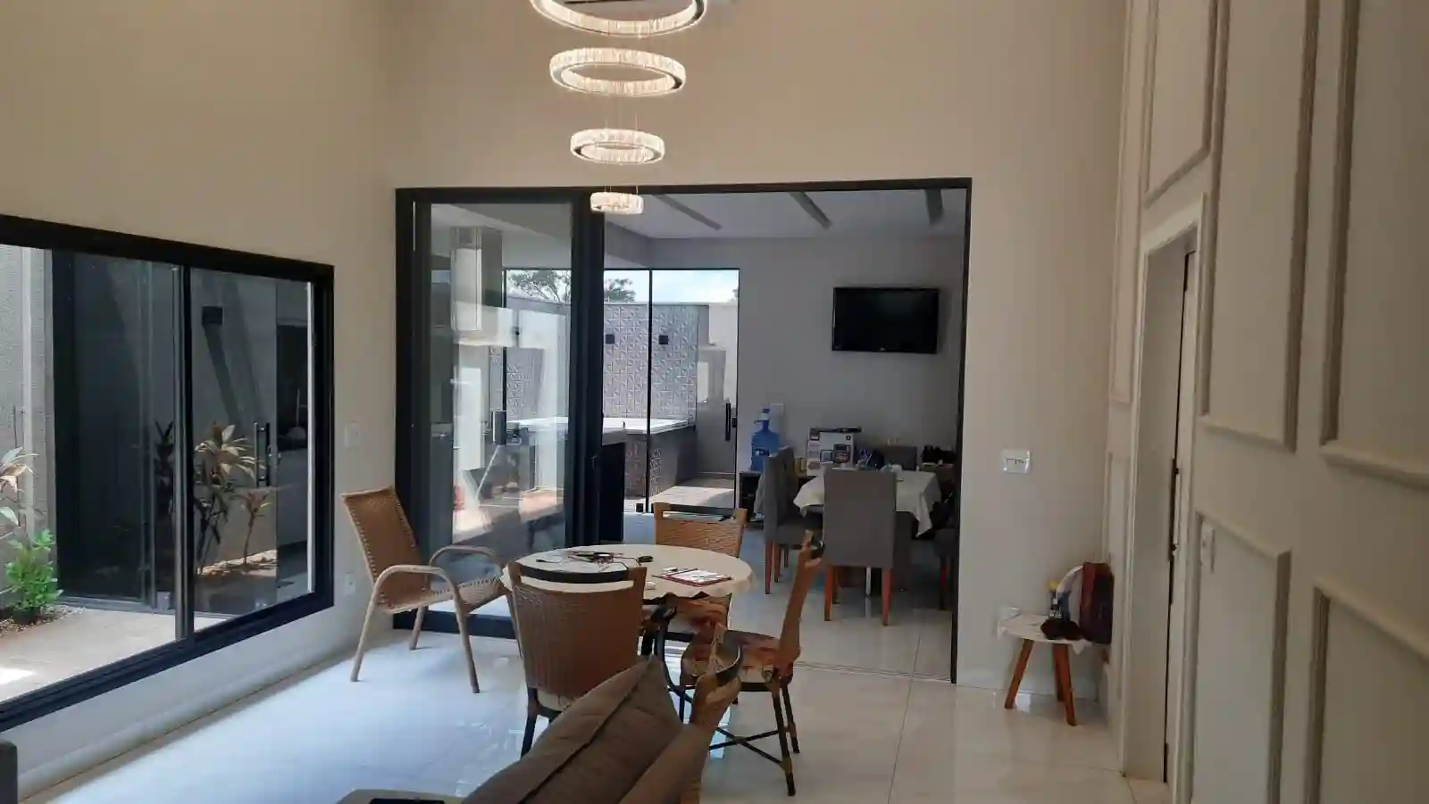 Casa de Condomínio com 3 quartos à venda, 180m² — foto 9 de 28