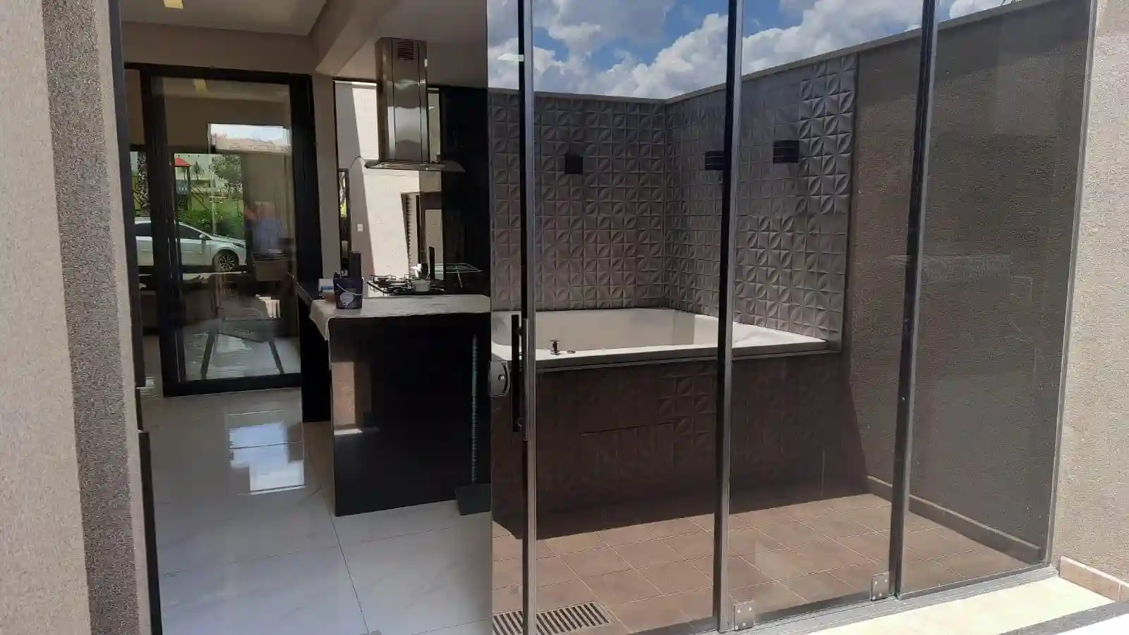 Casa de Condomínio com 3 quartos à venda, 180m² — foto 16 de 28