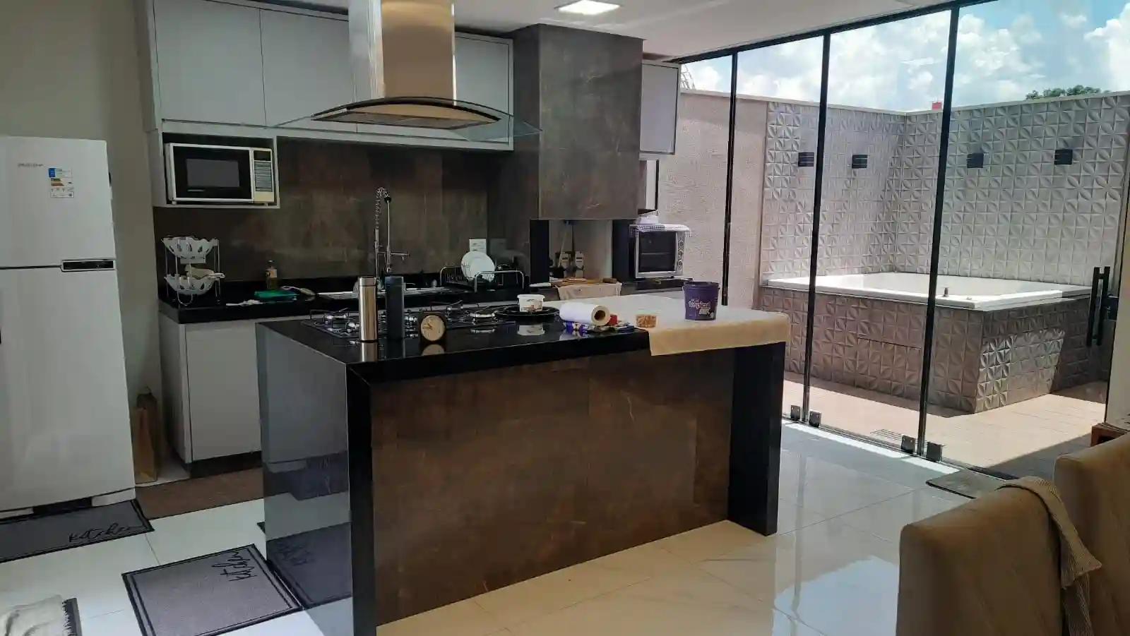 Casa de Condomínio com 3 quartos à venda, 180m² — foto 13 de 28