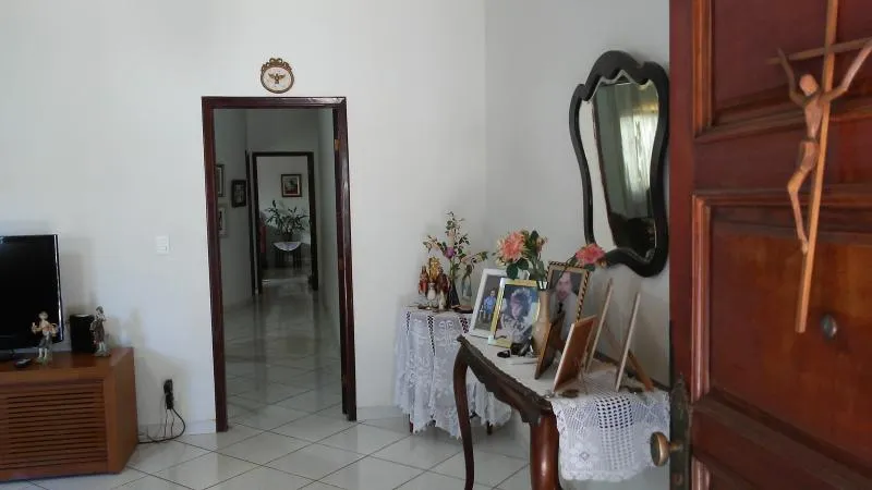 Casa à venda — foto 2 de 11