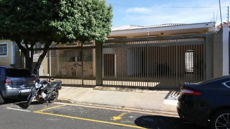 Casa à venda — foto 9 de 11