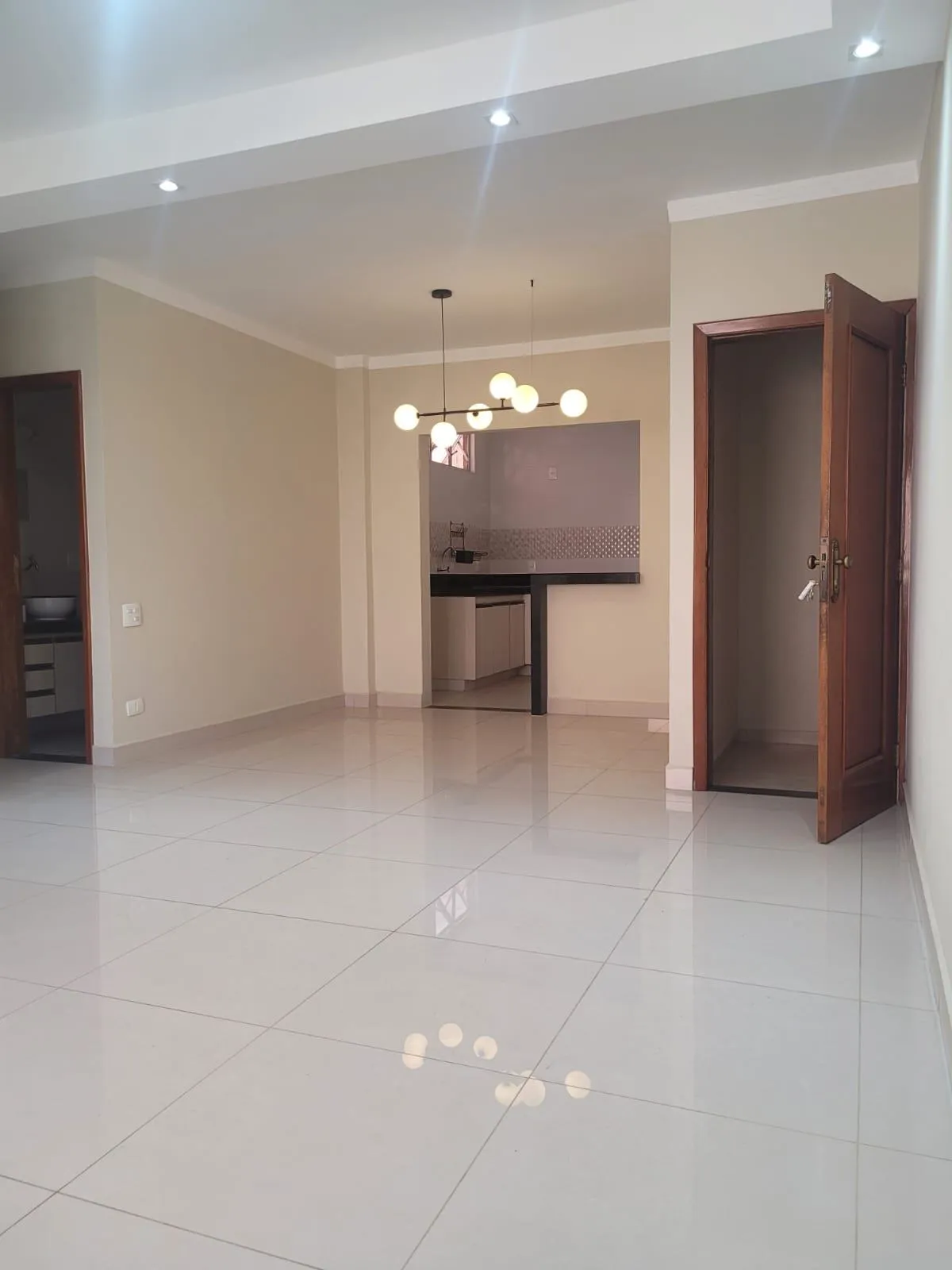 Apartamento com 3 quartos à venda, 125m² — foto 1 de 25