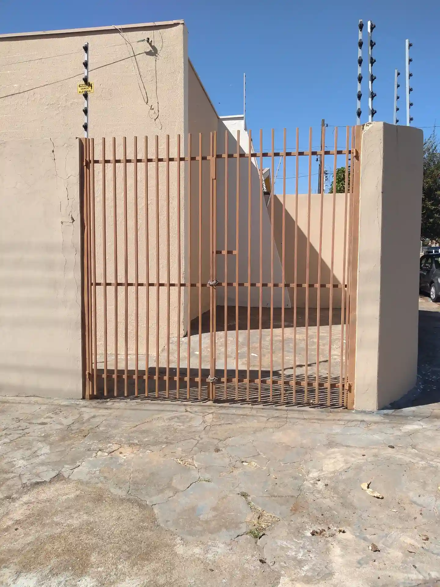 Casa Comercial com 1 quarto para aluguel, 80m² — foto 2 de 24