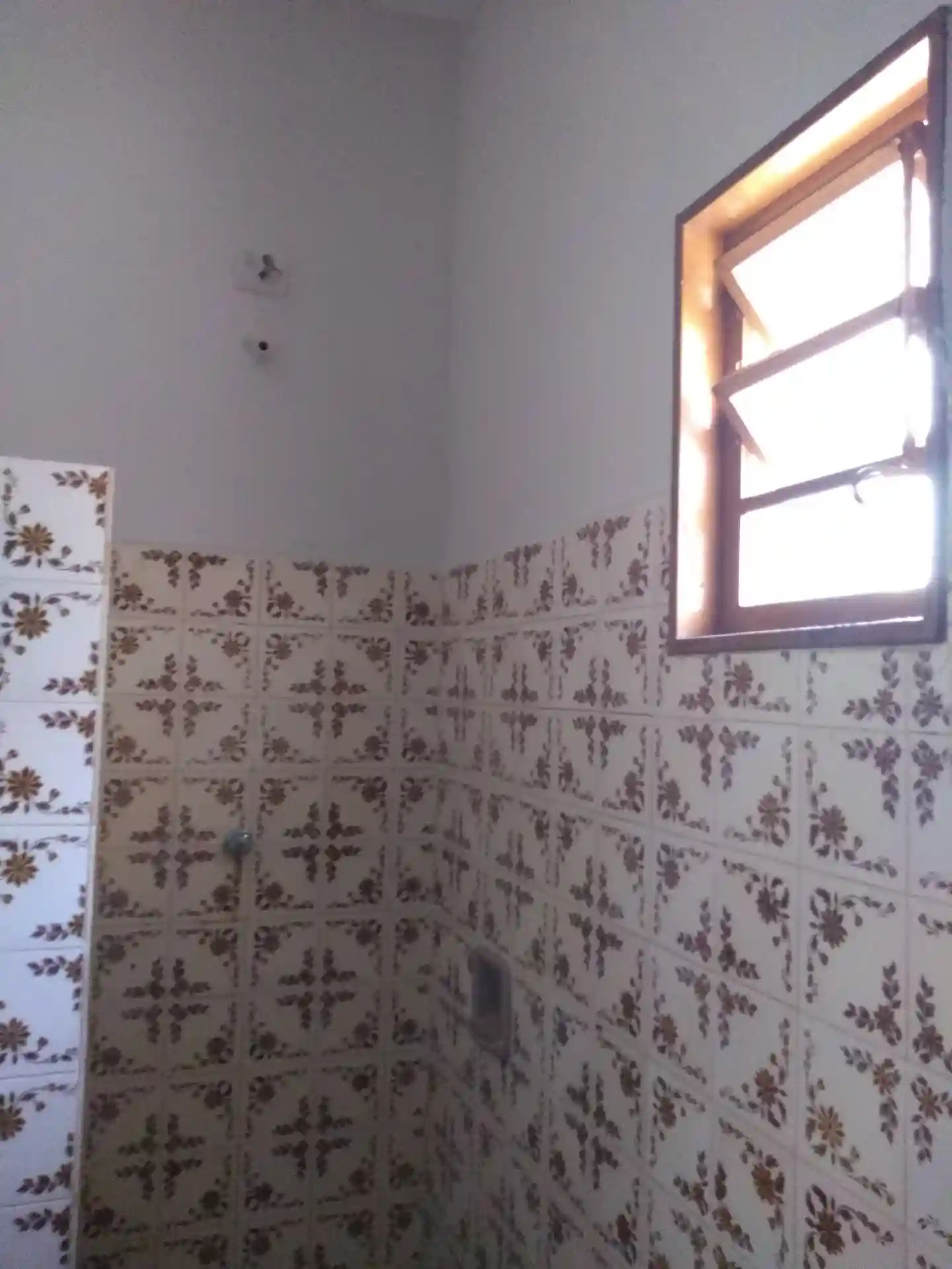 Casa Comercial com 1 quarto para aluguel, 80m² — foto 8 de 24