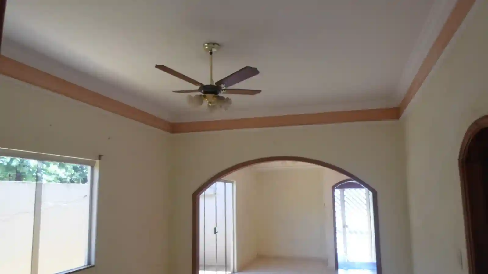 Casa com 3 quartos à venda, 270m² — foto 10 de 21